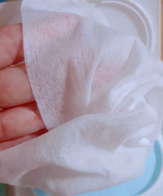 아이수 블루니 몬스터 아기 물티슈 — 5점을 준 리뷰어가 2020년 10월 올린 사용 사진