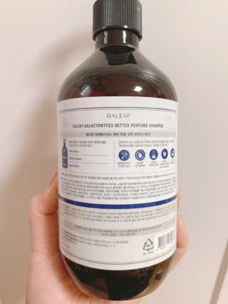 달리프 베러 퍼퓸 샴푸 1000ml 레이니데이 or 일랑로즈 — 5점을 준 리뷰어가 2020년 4월 올린 사용 사진