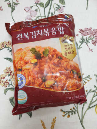 바다는다웰빙이다 전복해물볶음밥/전복김치볶음밥 250g-4봉지 — 5점을 준 리뷰어가 2020년 7월 올린 사용 사진