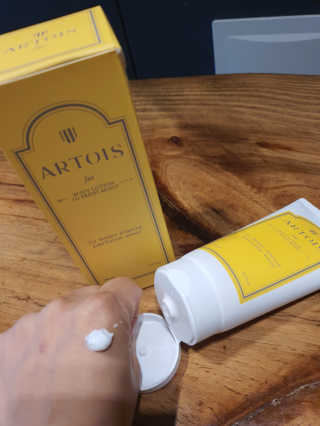 아르투아 ARTOIS 꽃밭에 누운듯 은은한 꽃향기, 아르투아 자르 바디로션 — 5점을 준 리뷰어가 2020년 7월 올린 사용 사진