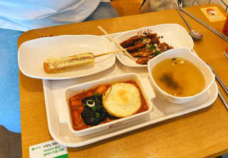 죠스떡볶이 [죠스푸드] 짜빠떡볶이+떡또그+범벅만두 신메뉴 3종 — 4점을 준 리뷰어가 2020년 5월 올린 사용 사진