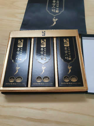 헬스업_천명진프리미엄홍삼스틱_10ml x 30포 — 5점을 준 리뷰어가 2020년 7월 올린 사용 사진
