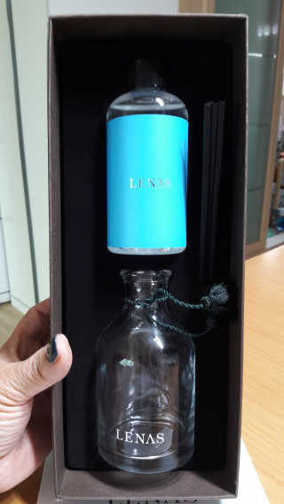 레나스 프리미엄 아로마 디퓨저 200ml  [1SET] — 5점을 준 리뷰어가 2020년 5월 올린 사용 사진