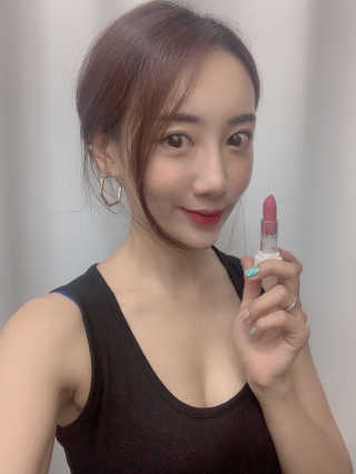 셀프코딩 코드 레드 소프트 립스틱 — 5점을 준 리뷰어가 2020년 7월 올린 사용 사진