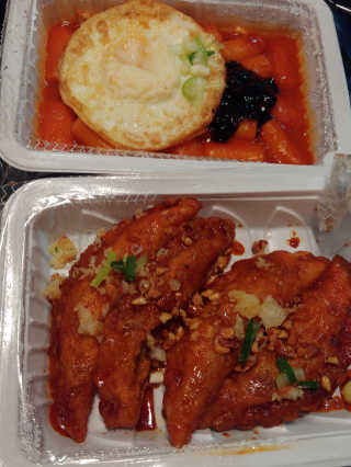 죠스떡볶이 [죠스푸드] 짜빠떡볶이+떡또그+범벅만두 신메뉴 3종 — 4점을 준 리뷰어가 2020년 4월 올린 사용 사진