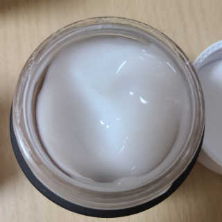 La Theorie Hydrating Ingredients | 하이드레이팅 인그레이디언츠 — 5점을 준 리뷰어가 2020년 5월 올린 사용 사진