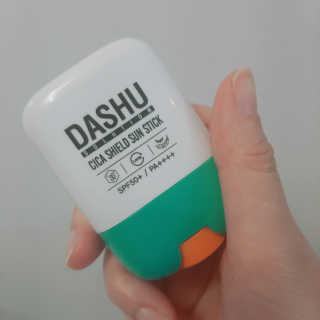 다슈코리아 다슈 솔루션 시카 쉴드 선스틱 — 5점을 준 리뷰어가 2020년 6월 올린 사용 사진