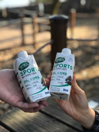 셀렉스스포츠 셀렉스 스포츠 드링크 초콜릿 _ 330ml x 12팩 — 5점을 준 리뷰어가 2020년 10월 올린 사용 사진