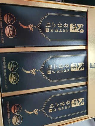 헬스업_천명진프리미엄홍삼스틱_10ml x 30포 — 5점을 준 리뷰어가 2020년 7월 올린 사용 사진