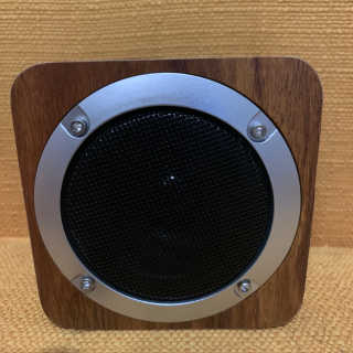 SEVIZ MINI10W 레트로 블루투스 스피커 — 1.5점을 준 리뷰어가 2020년 9월 올린 사용 사진