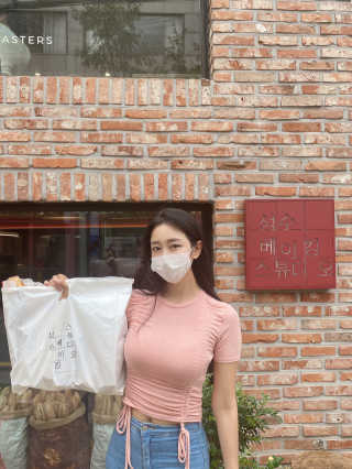 [성수베이킹스튜디오] 빵 7종 세트 — 5점을 준 리뷰어가 2020년 7월 올린 사용 사진