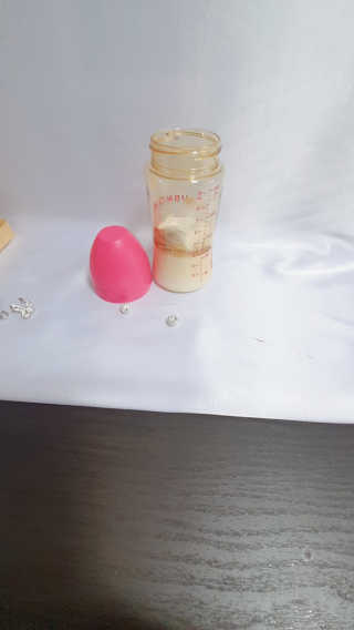 유비맘 PPSU 젖병 노꼭지_260ml_컬러 랜덤 발송 — 5점을 준 리뷰어가 2020년 10월 올린 사용 사진