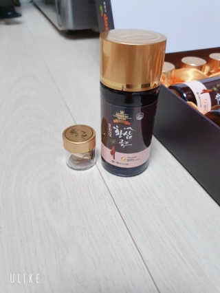 서울약사신협_프리미엄황삼골드_3.75g x 12환+75mgx12병 — 5점을 준 리뷰어가 2020년 9월 올린 사용 사진