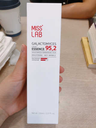 (주)에네스티 미스랩 갈락토미세스 클리어 플러스 에센스 — 5점을 준 리뷰어가 2020년 4월 올린 사용 사진