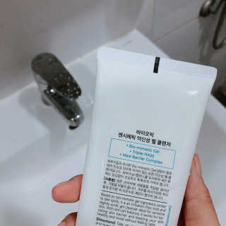 바이오믹 BIOMEEK SENSIMETIC MILD ACID CLEANSER — 4점을 준 리뷰어가 2020년 6월 올린 사용 사진