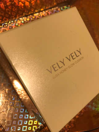 VELY VELY 아우라 허니 글로우 쿠션 — 5점을 준 리뷰어가 2020년 4월 올린 사용 사진