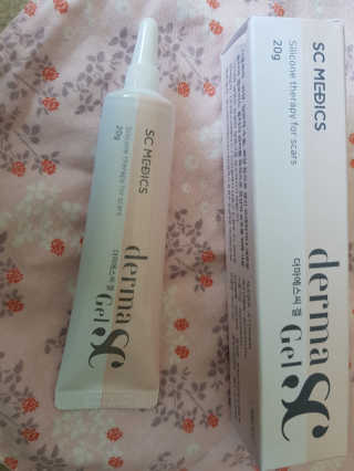 derma SC-Gel 더마에스씨 겔 20g — 5점을 준 리뷰어가 2020년 4월 올린 사용 사진