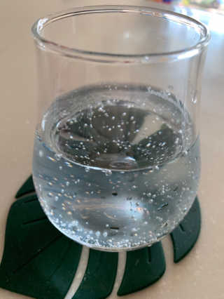 일화 아임톡 탄산수 355ml X 24캔 — 5점을 준 리뷰어가 2020년 4월 올린 사용 사진