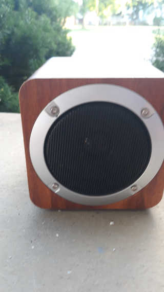 SEVIZ MINI10W 레트로 블루투스 스피커 — 5점을 준 리뷰어가 2020년 8월 올린 사용 사진