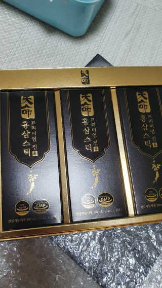 헬스업_천명진프리미엄홍삼스틱_10ml x 30포 — 4점을 준 리뷰어가 2020년 10월 올린 사용 사진