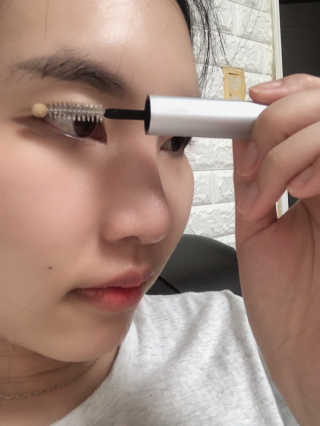 닥터존스킨 눈썹자라 — 5점을 준 리뷰어가 2020년 8월 올린 사용 사진