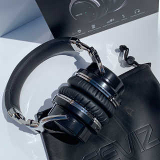 SEVIZ Bluetooth Headphones 10 3color — 5점을 준 리뷰어가 2020년 5월 올린 사용 사진