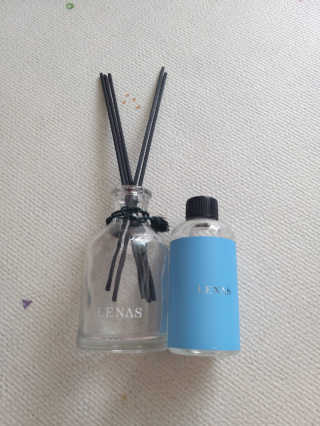 레나스 프리미엄 아로마 디퓨저 200ml  [1SET] — 5점을 준 리뷰어가 2020년 9월 올린 사용 사진