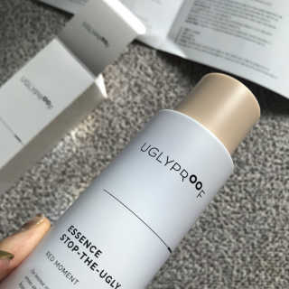 어글리프루프 에센스 스탑디어글리 레드모먼트 에센스 120ml — 5점을 준 리뷰어가 2020년 10월 올린 사용 사진
