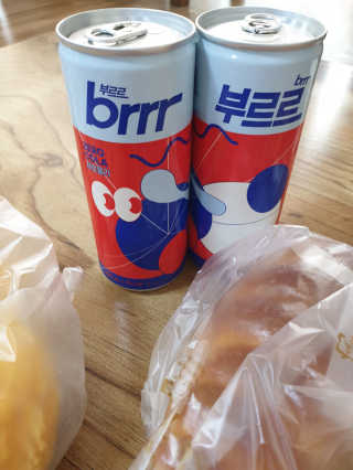 [칼로리 걱정 NO 제로칼로리 탄산음료]  부담없이 즐기는 부르르Brrr~~ 제로 콜라 — 5점을 준 리뷰어가 2020년 12월 올린 사용 사진