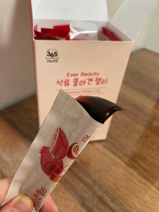 365더건강 에버뷰티 석류콜라겐 젤리 — 5점을 준 리뷰어가 2020년 7월 올린 사용 사진