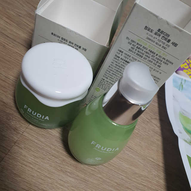 [후르디아] 피지 잡는 청포도 세럼+크림 2종 세트 리뷰 사진