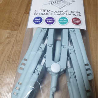 바네스데코 공간절약 다용도 회전 접이식 옷걸이 민트 — 5점을 준 리뷰어가 2020년 5월 올린 사용 사진