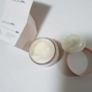 어글리프루프 크림 바이어글리 하이드레이션 샤워 50ml — 5점을 준 리뷰어가 2020년 10월 올린 사용 사진
