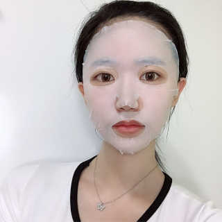 바이오믹 BIOMEEK SENSIMETIC SOOTHING MASK.S — 5점을 준 리뷰어가 2020년 6월 올린 사용 사진