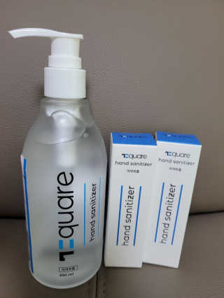온가족 위생습관, 72스퀘어 손소독제 300ml+30mlx2 구성 — 5점을 준 리뷰어가 2020년 10월 올린 사용 사진