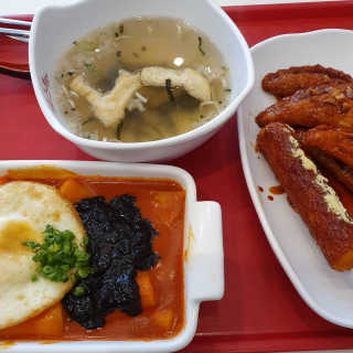 죠스떡볶이 [죠스푸드] 짜빠떡볶이+떡또그+범벅만두 신메뉴 3종 — 5점을 준 리뷰어가 2020년 4월 올린 사용 사진