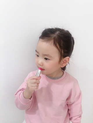 꼬메맘마 네이처 달리아핑크 립컬러 — 5점을 준 리뷰어가 2020년 4월 올린 사용 사진