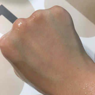 어글리프루프 에센스 스탑디어글리 레드모먼트 에센스 120ml — 5점을 준 리뷰어가 2020년 8월 올린 사용 사진