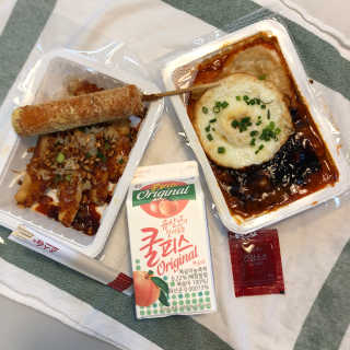 죠스떡볶이 [죠스푸드] 짜빠떡볶이+떡또그+범벅만두 신메뉴 3종 — 4점을 준 리뷰어가 2020년 4월 올린 사용 사진