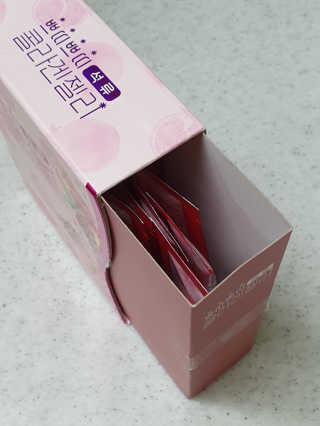 헬스업_쁘띠쁘띠석류콜라겐젤리_20g x 14포 — 5점을 준 리뷰어가 2020년 8월 올린 사용 사진