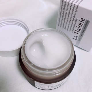 La Theorie Hydrating Ingredients | 하이드레이팅 인그레이디언츠 — 5점을 준 리뷰어가 2020년 5월 올린 사용 사진