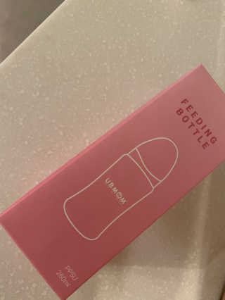 유비맘 PPSU 젖병 노꼭지_260ml_컬러 랜덤 발송 — 5점을 준 리뷰어가 2020년 8월 올린 사용 사진