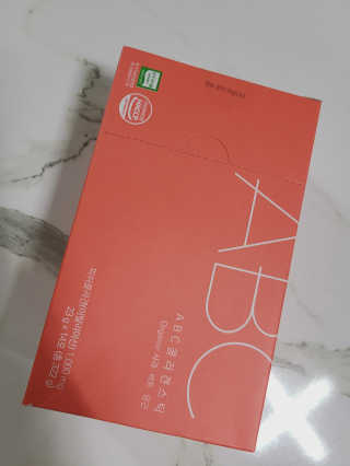 이너뷰티템, 니몸내몸 ABC 콜라겐 젤리스틱 14포 — 3점을 준 리뷰어가 2020년 11월 올린 사용 사진