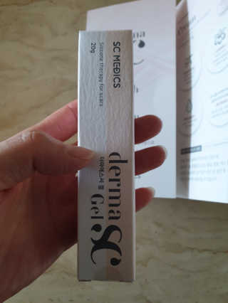 derma SC-Gel 더마에스씨 겔 20g — 5점을 준 리뷰어가 2020년 4월 올린 사용 사진