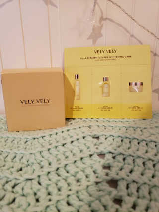 VELY VELY 아우라 허니 글로우 쿠션 — 5점을 준 리뷰어가 2020년 4월 올린 사용 사진