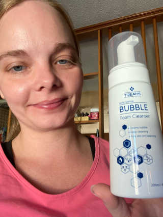 트리티스 [TREATIS] Bubble Foam Cleanser 200ml — 5점을 준 리뷰어가 2020년 12월 올린 사용 사진