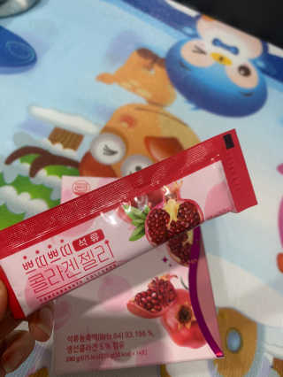 헬스업_쁘띠쁘띠석류콜라겐젤리_20g x 14포 — 5점을 준 리뷰어가 2020년 9월 올린 사용 사진