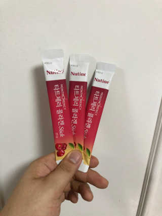 뉴틴 타트체리 콜라겐 스틱 20g X 30포 — 5점을 준 리뷰어가 2020년 8월 올린 사용 사진