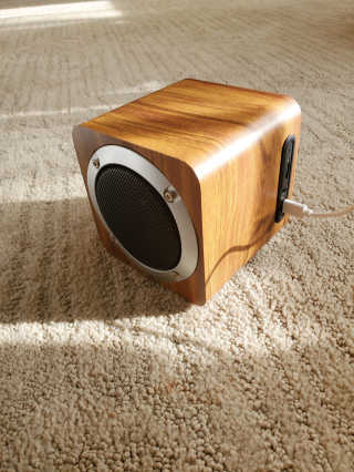 SEVIZ MINI10W 레트로 블루투스 스피커 — 5점을 준 리뷰어가 2020년 10월 올린 사용 사진