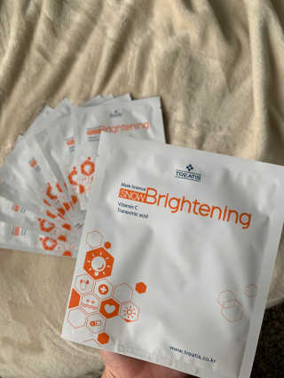 트리티스 [Treatis] Facial Sheet Mask — 5점을 준 리뷰어가 2020년 11월 올린 사용 사진